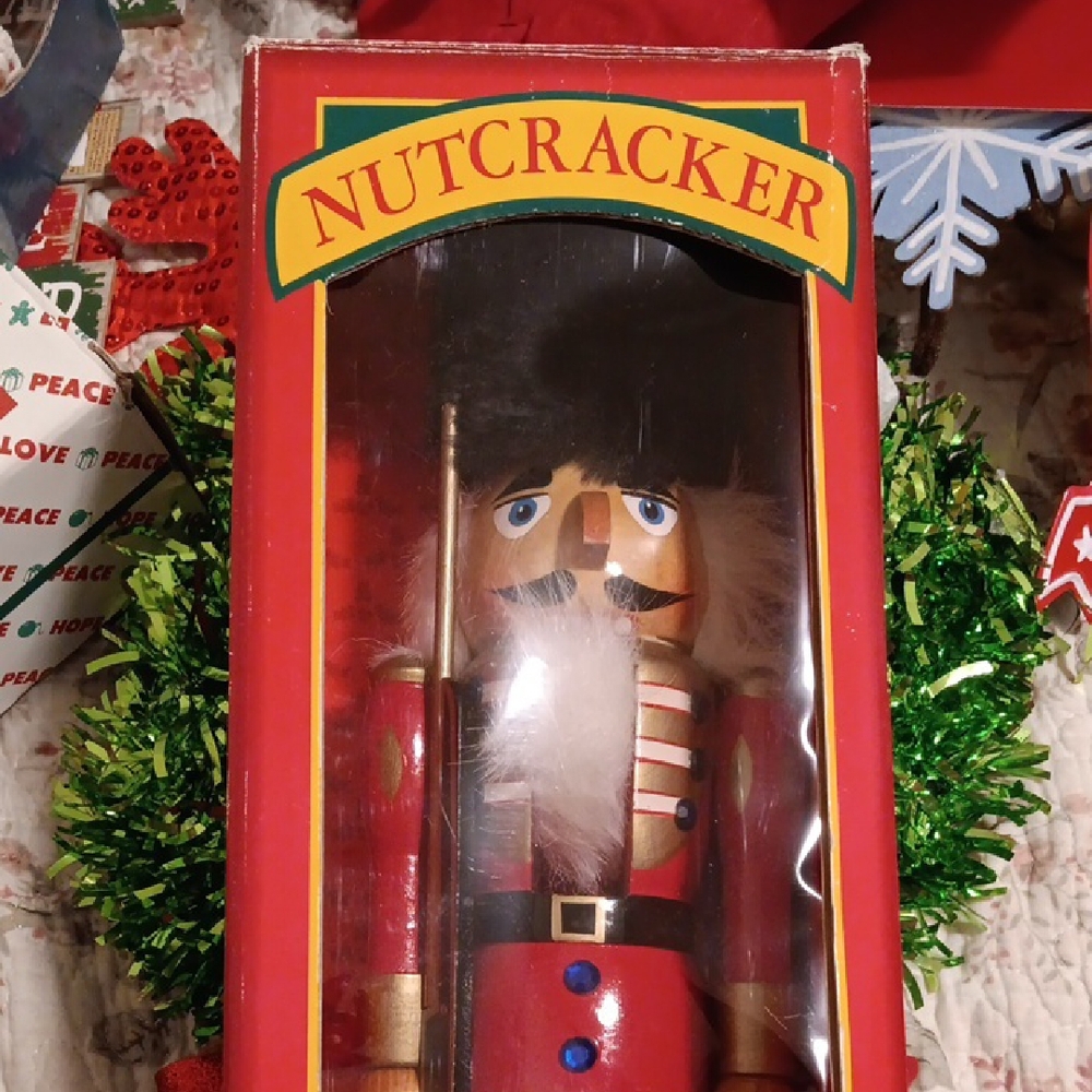 Nutcracker Euro Style 2001